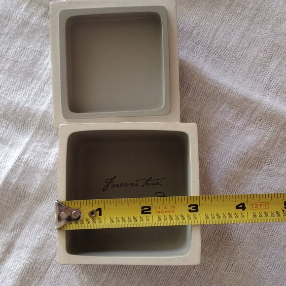 Willow Tree "Friendship" Small Trinket Box Susan Lordi 2003 - Picture 11 of 12